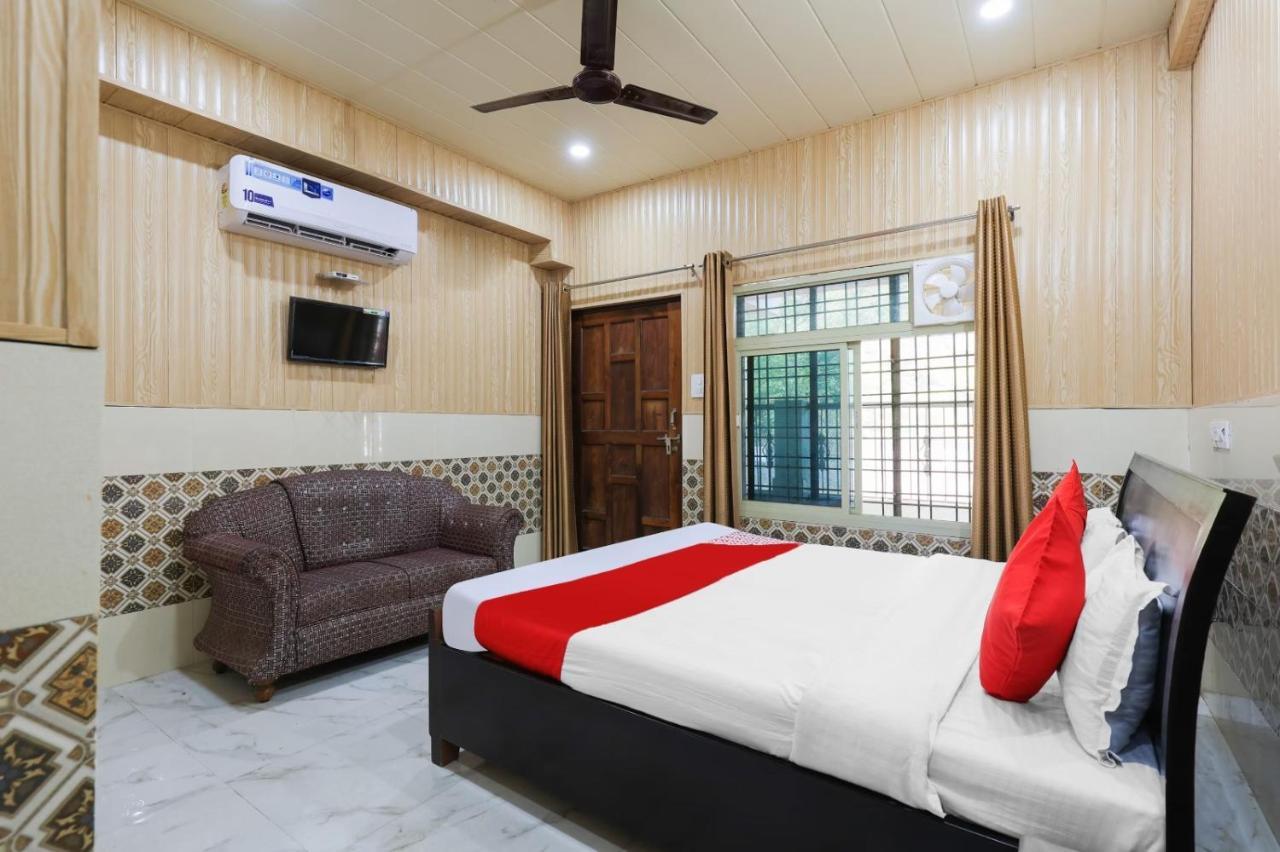 Hotel Chitrarth & Party Lawn Haldwāni Exterior foto